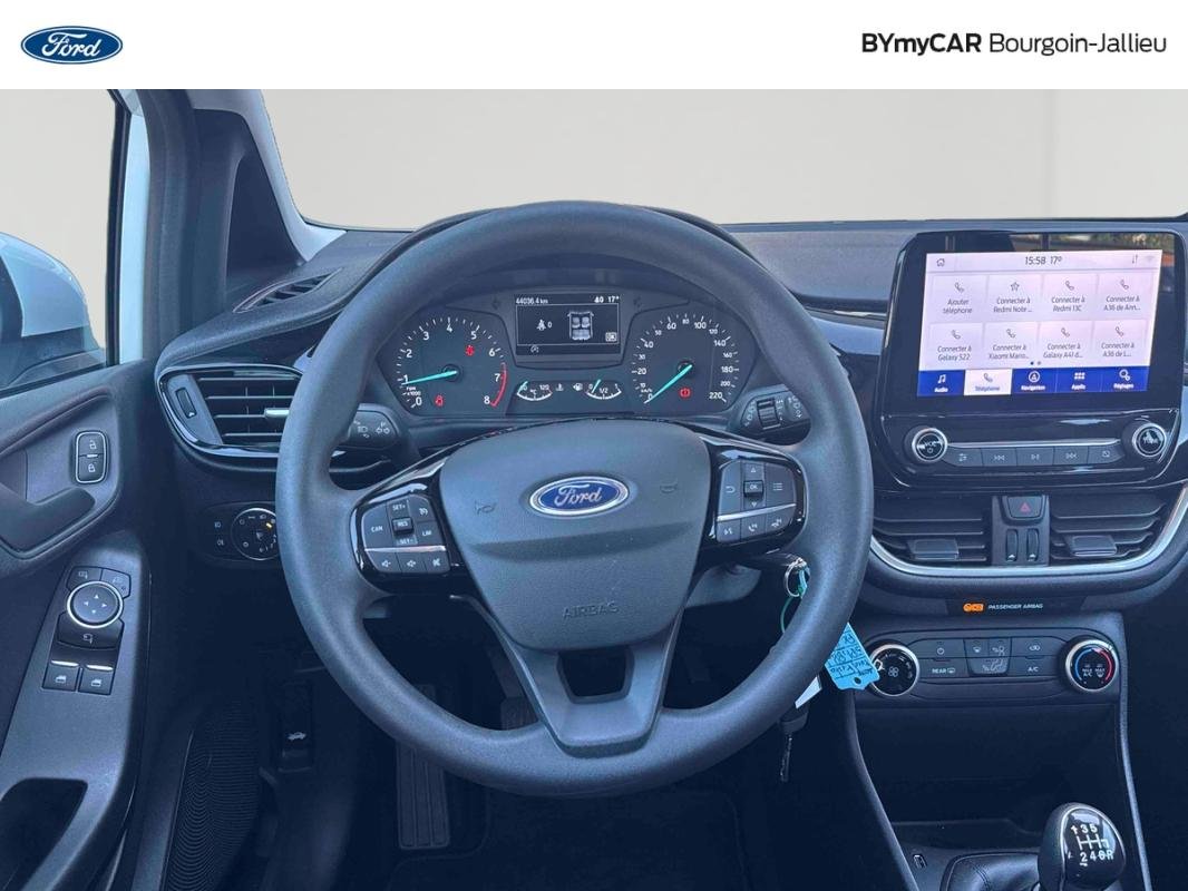 Ford Fiesta - Photo 10
