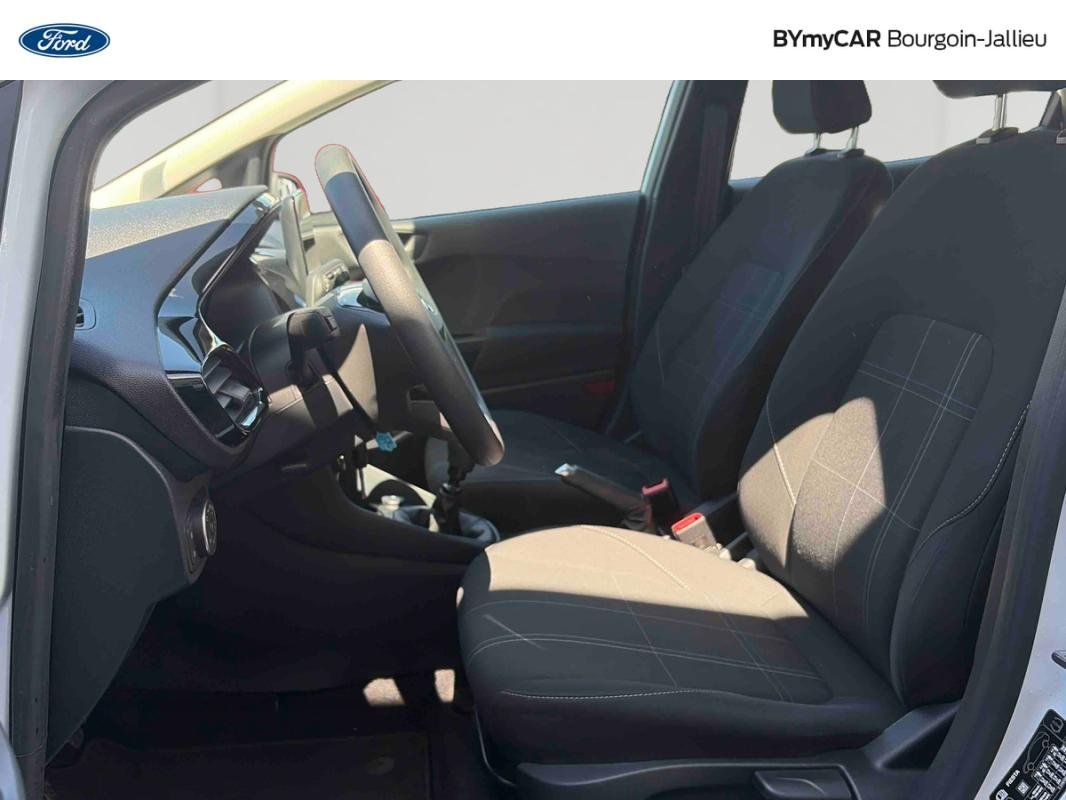 Ford Fiesta - Photo 11