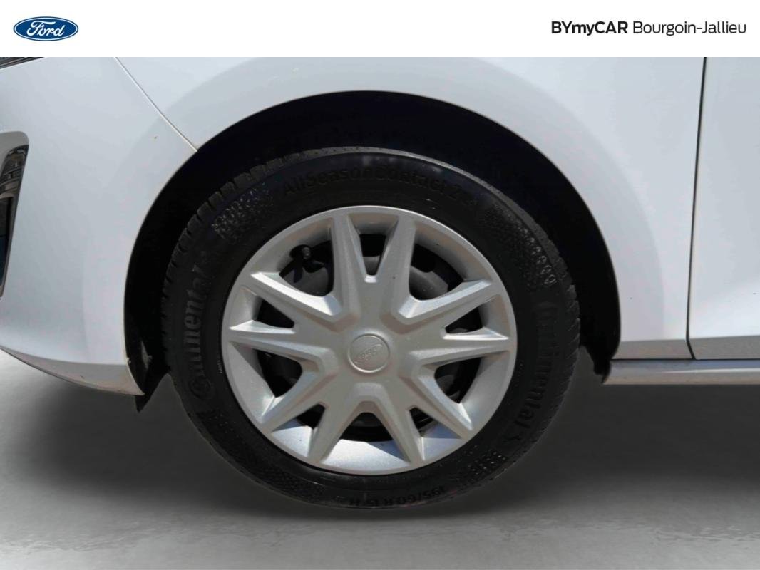 Ford Fiesta - Photo 14