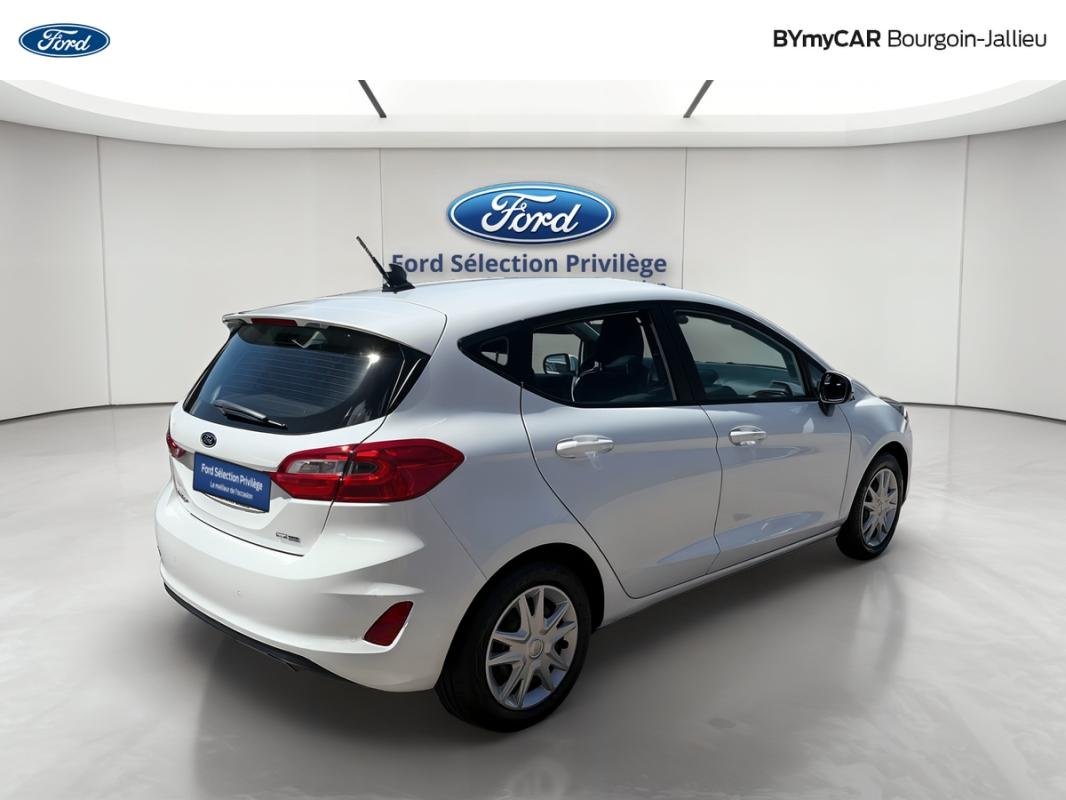 Ford Fiesta - Photo 5