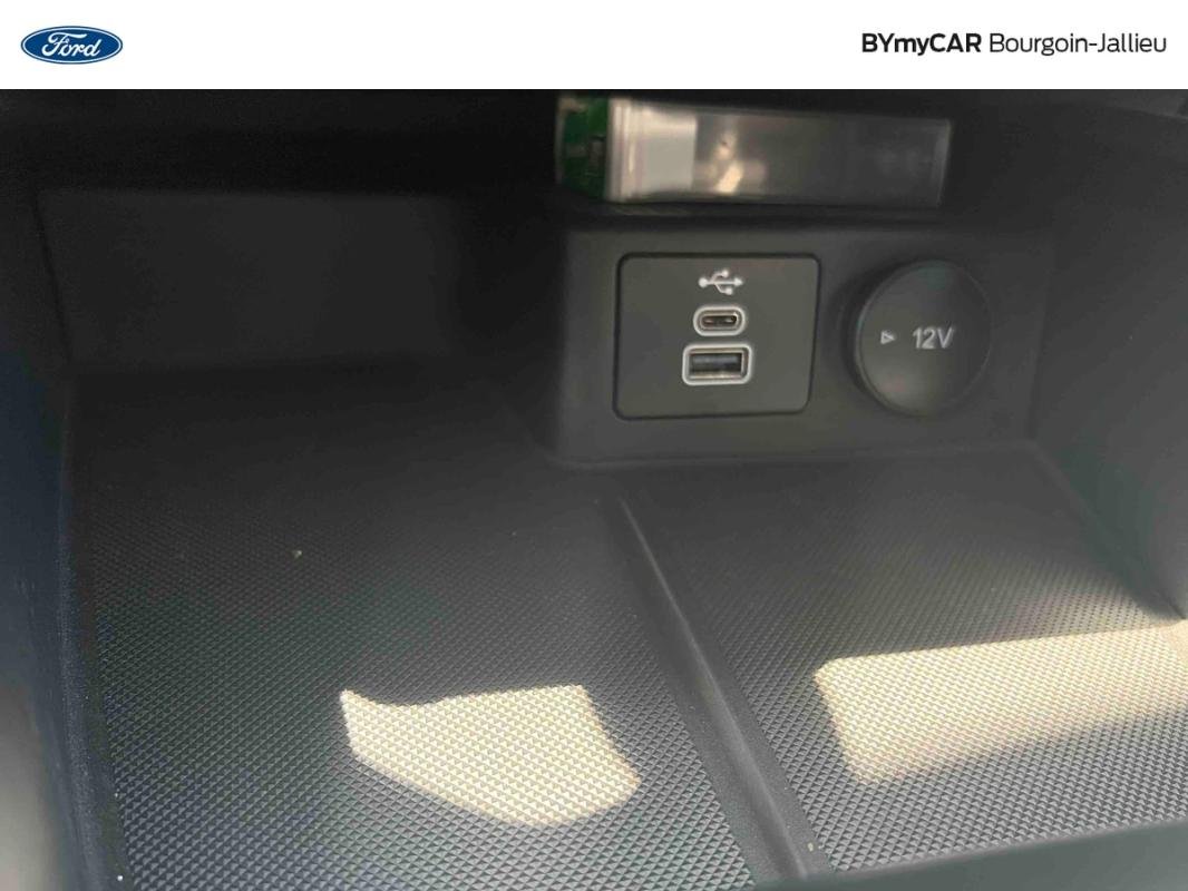 Ford Kuga - Photo 18