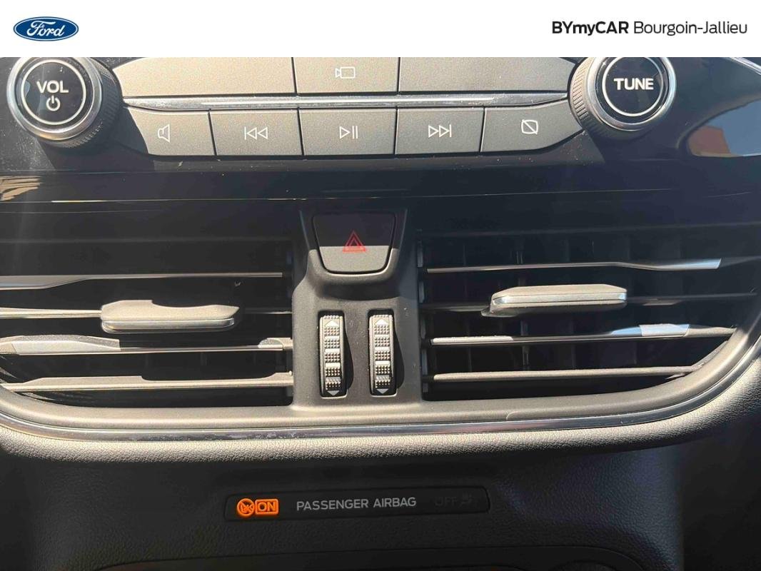 Ford Kuga - Photo 20