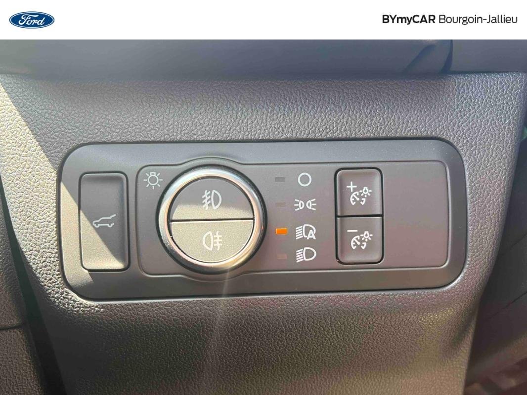 Ford Kuga - Photo 23