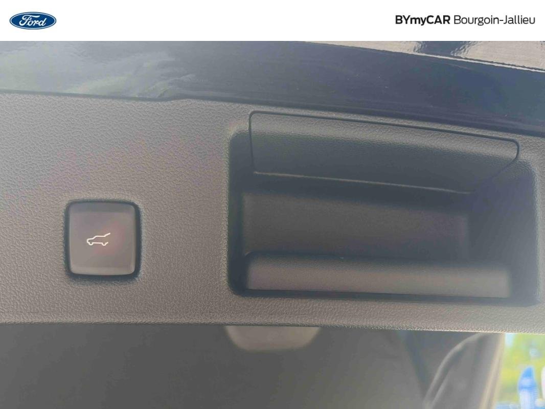 Ford Kuga - Photo 28