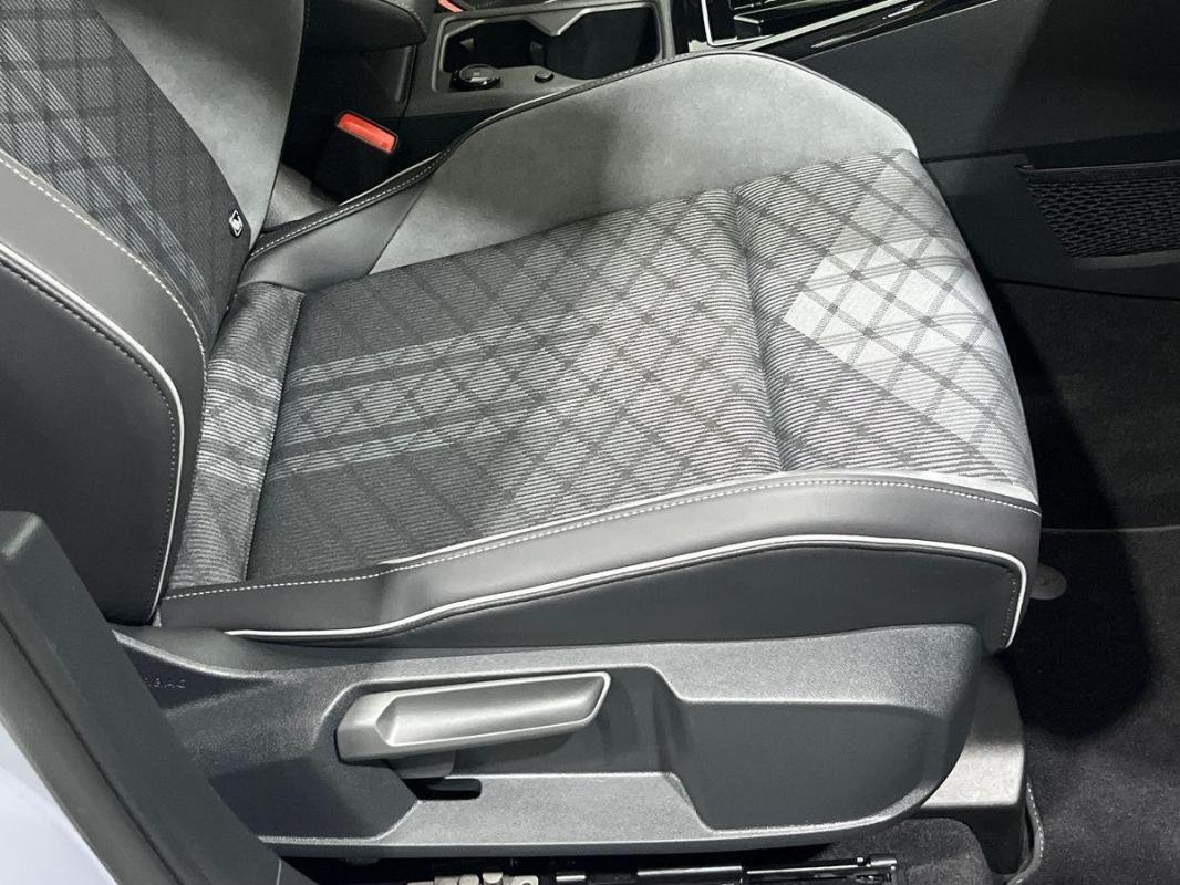 Volkswagen Golf - Photo 14