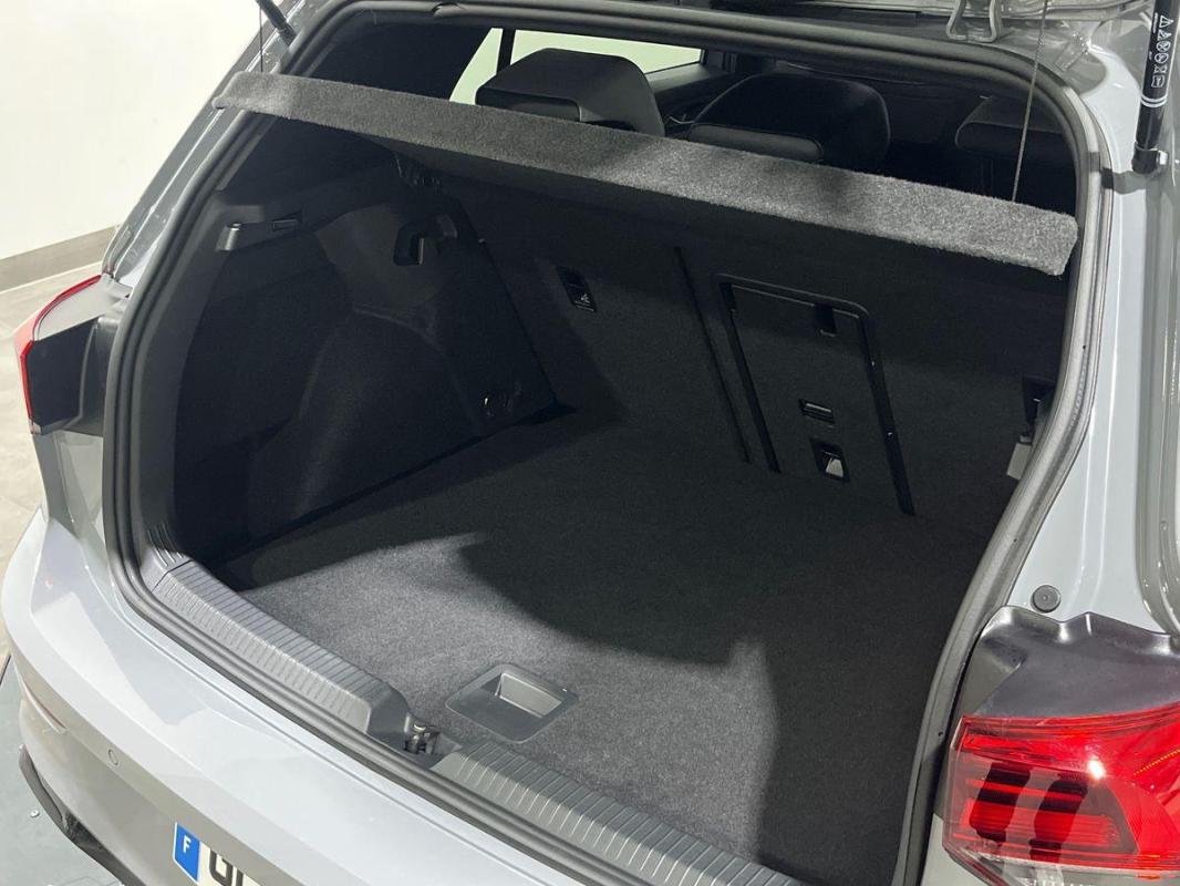 Volkswagen Golf - Photo 32