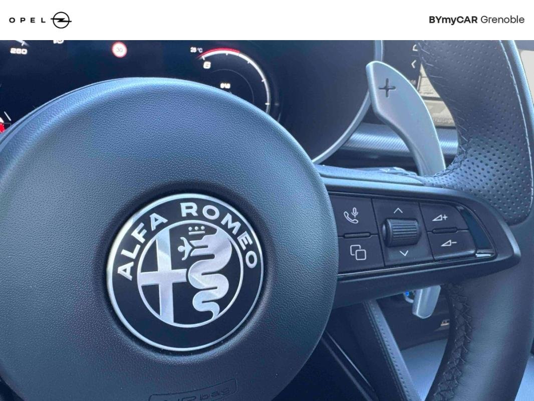 Alfa Romeo Stelvio - Photo 20