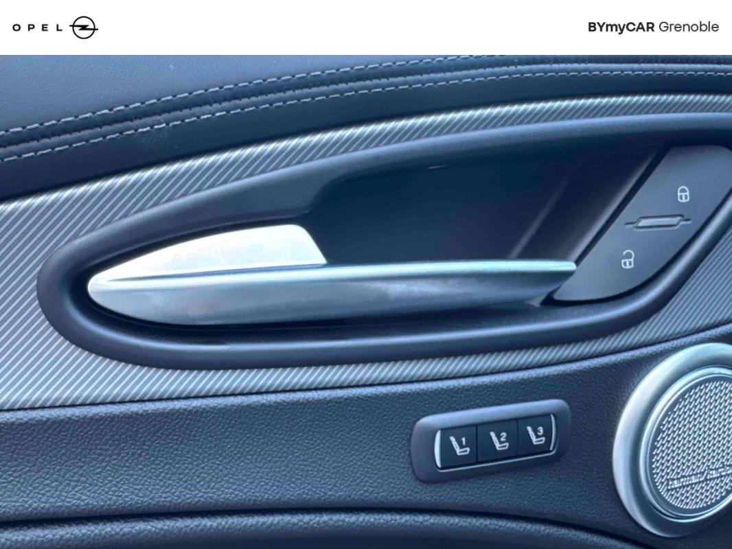 Alfa Romeo Stelvio - Photo 26