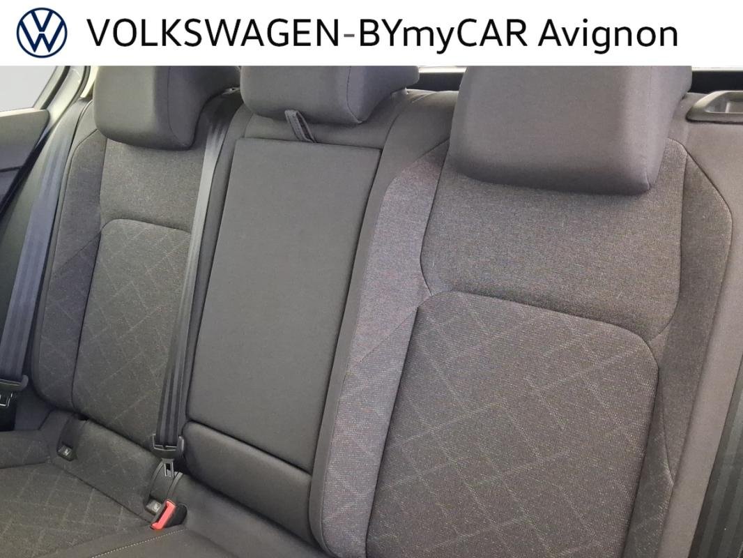 Volkswagen Golf - Photo 24