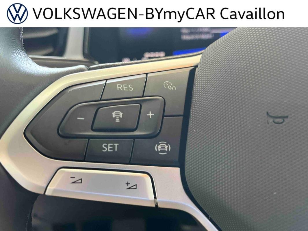 Volkswagen T-Roc - Photo 23