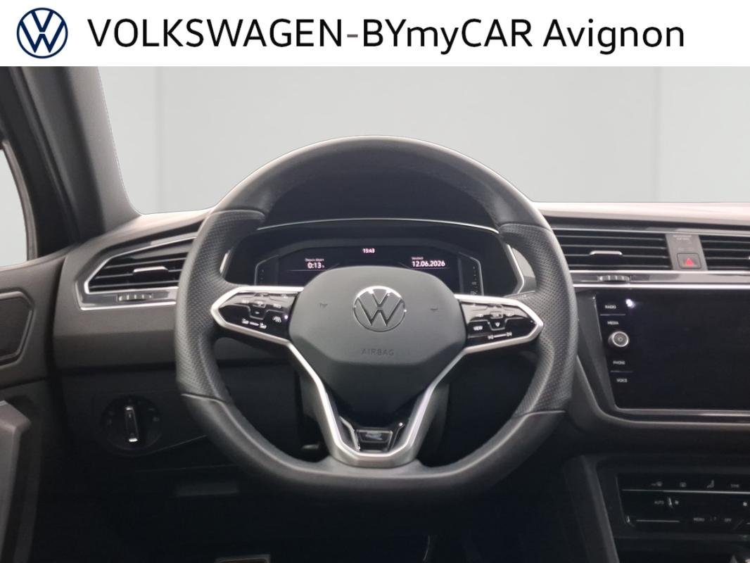 Volkswagen Tiguan - Photo 11