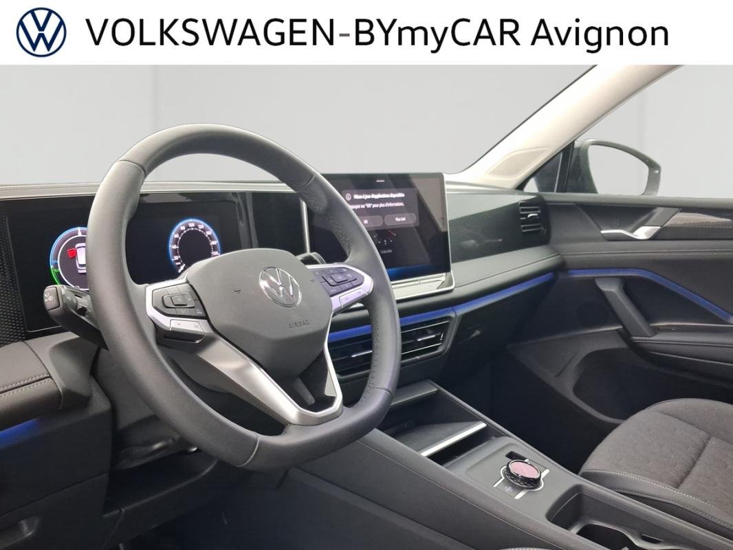 Volkswagen Tiguan - Photo 22