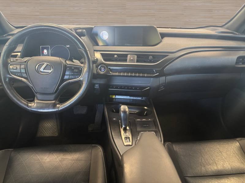 Lexus UX - Photo 11