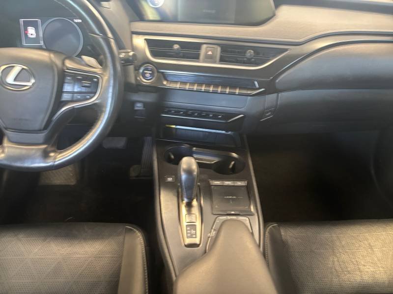 Lexus UX - Photo 12