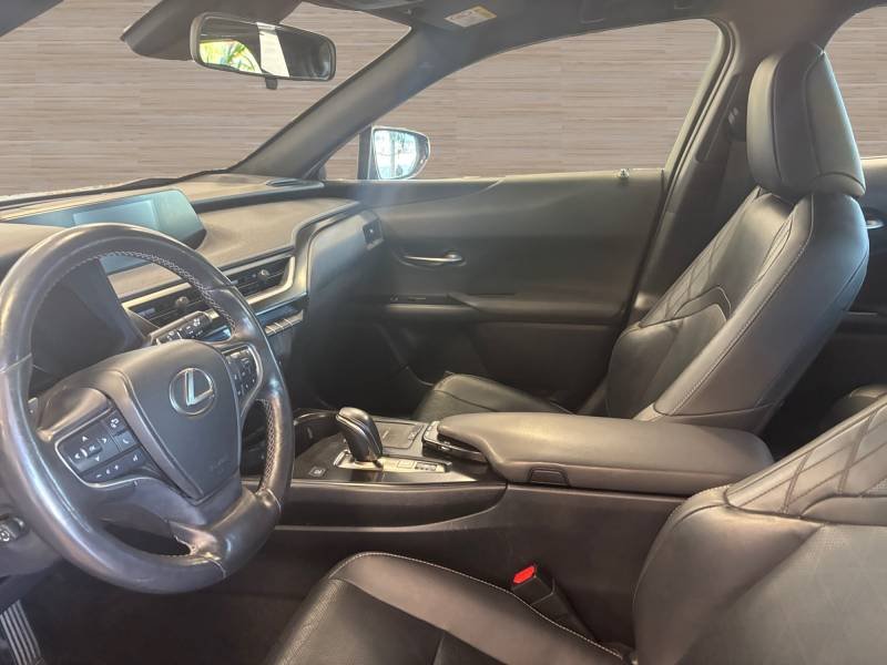 Lexus UX - Photo 10