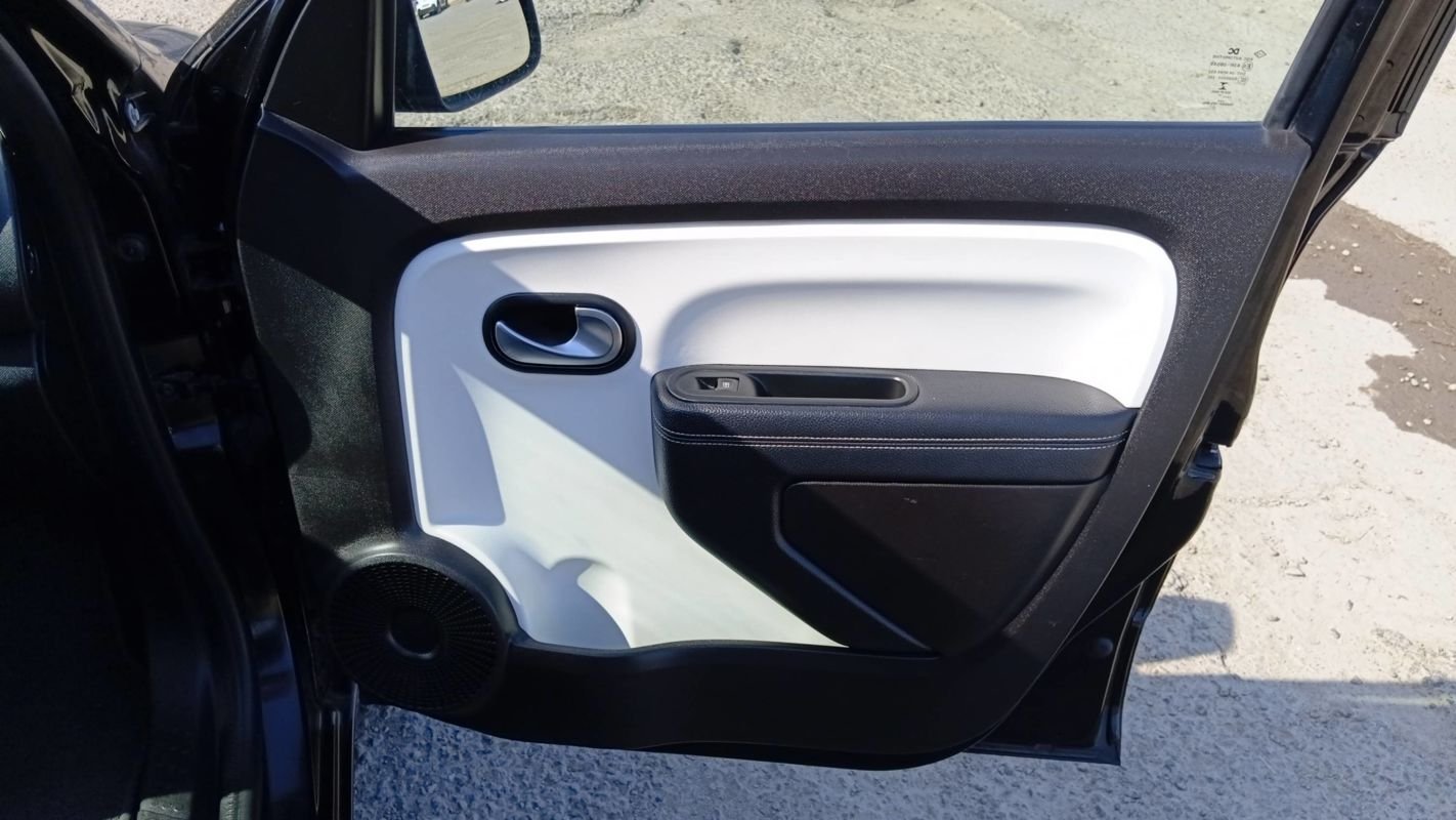 Renault Twingo - Photo 24