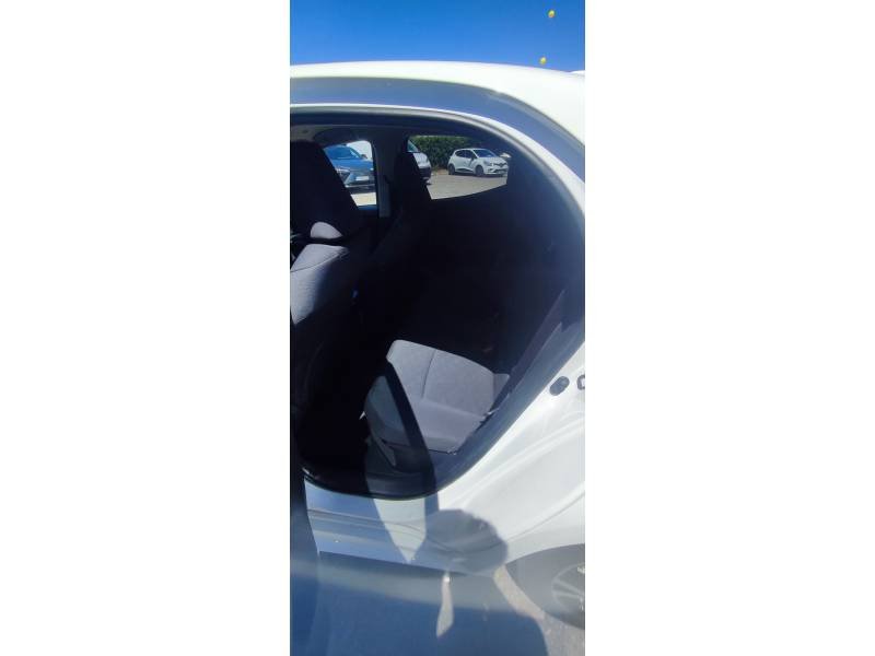 Toyota Yaris - Photo 13