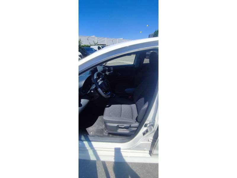 Toyota Yaris - Photo 10