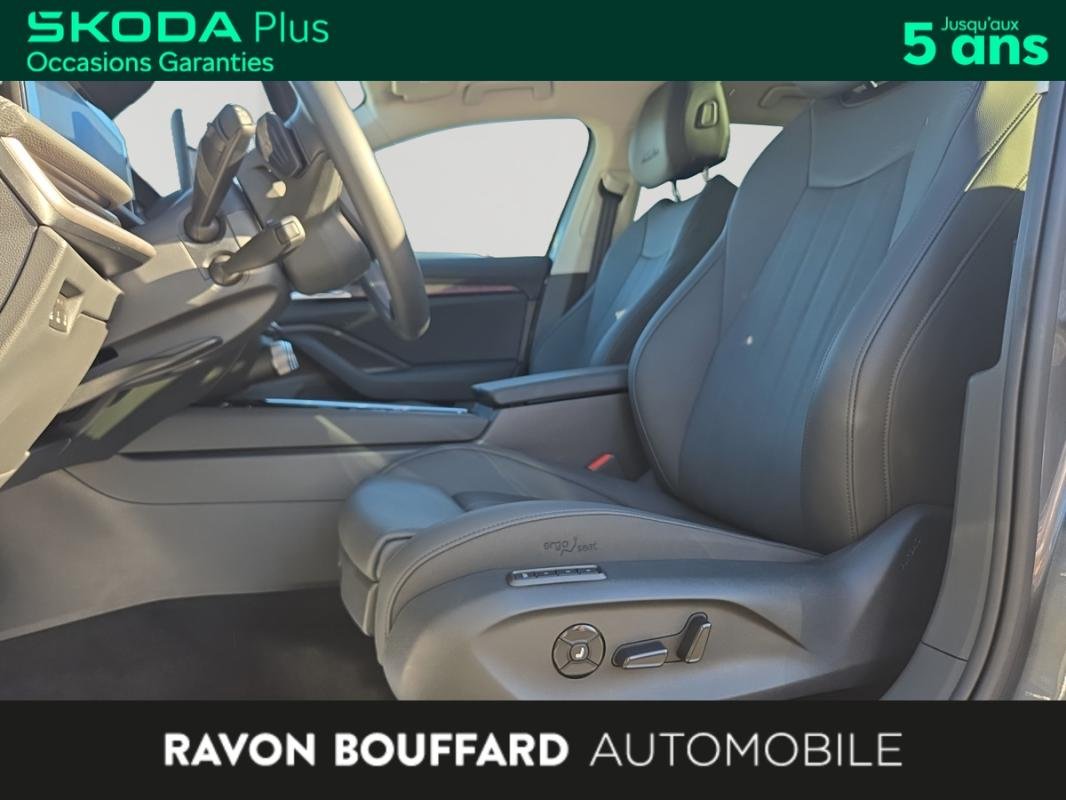 Skoda Superb Combi - Photo 11