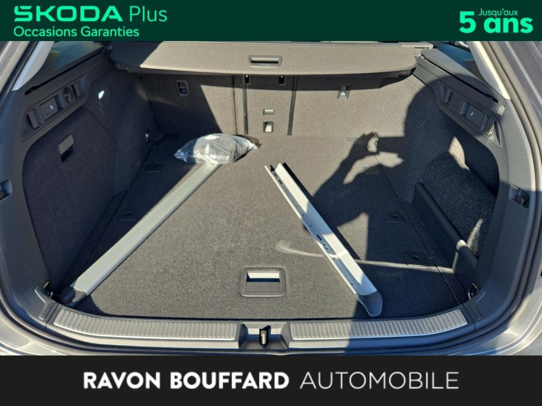 Skoda Superb Combi - Photo 13