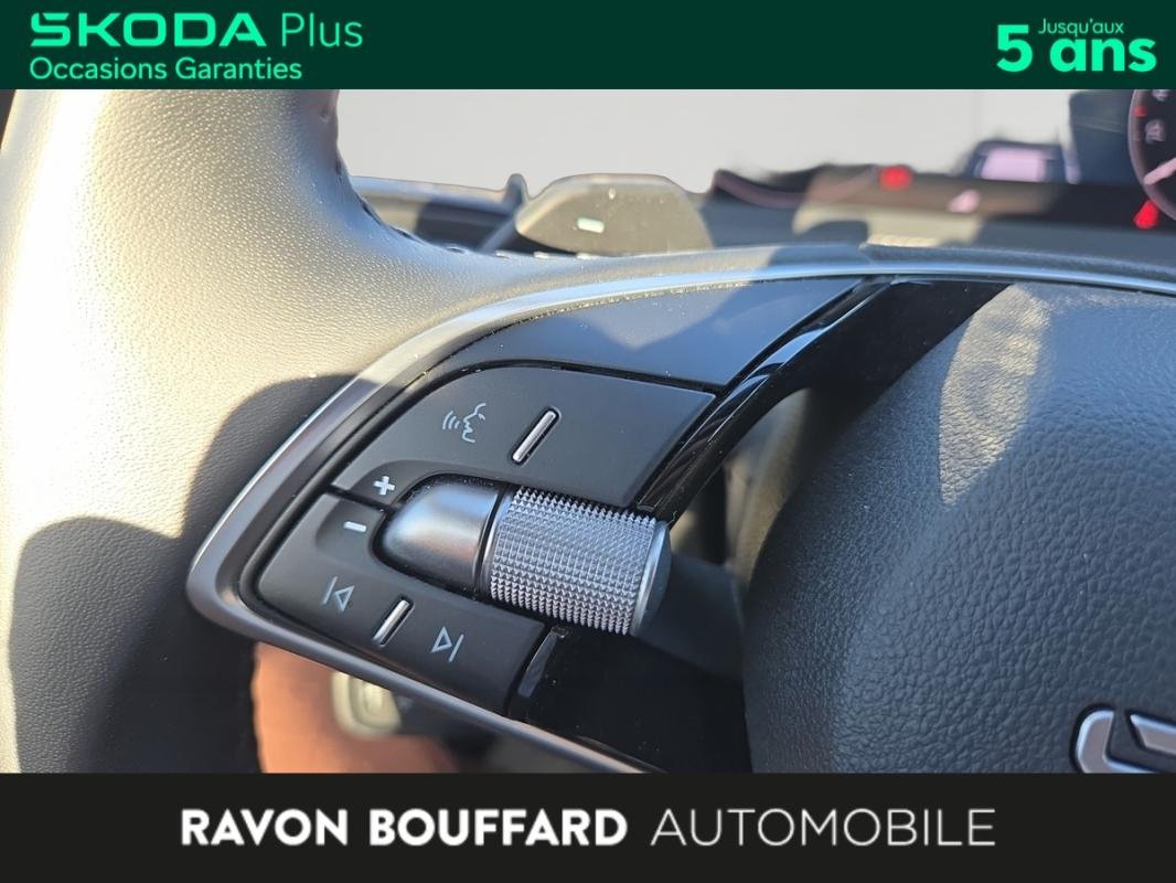 Skoda Superb Combi - Photo 18