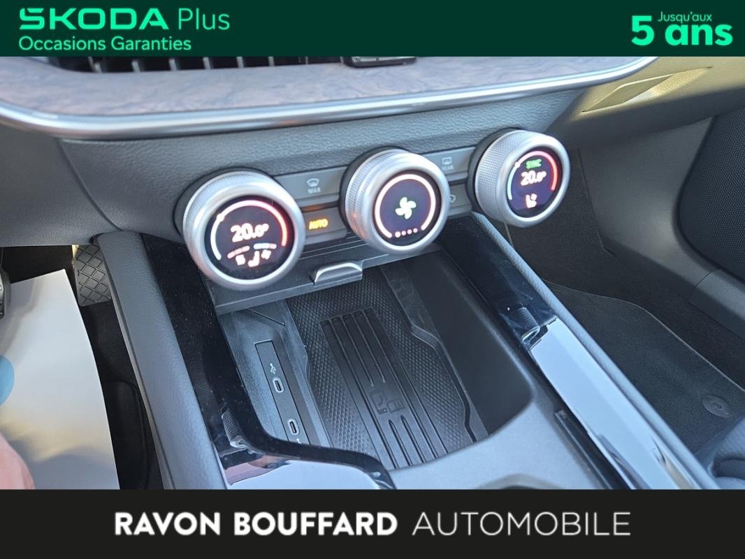 Skoda Superb Combi - Photo 21