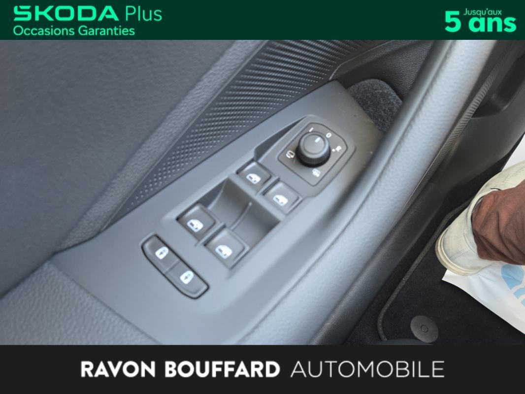 Skoda Superb Combi - Photo 22