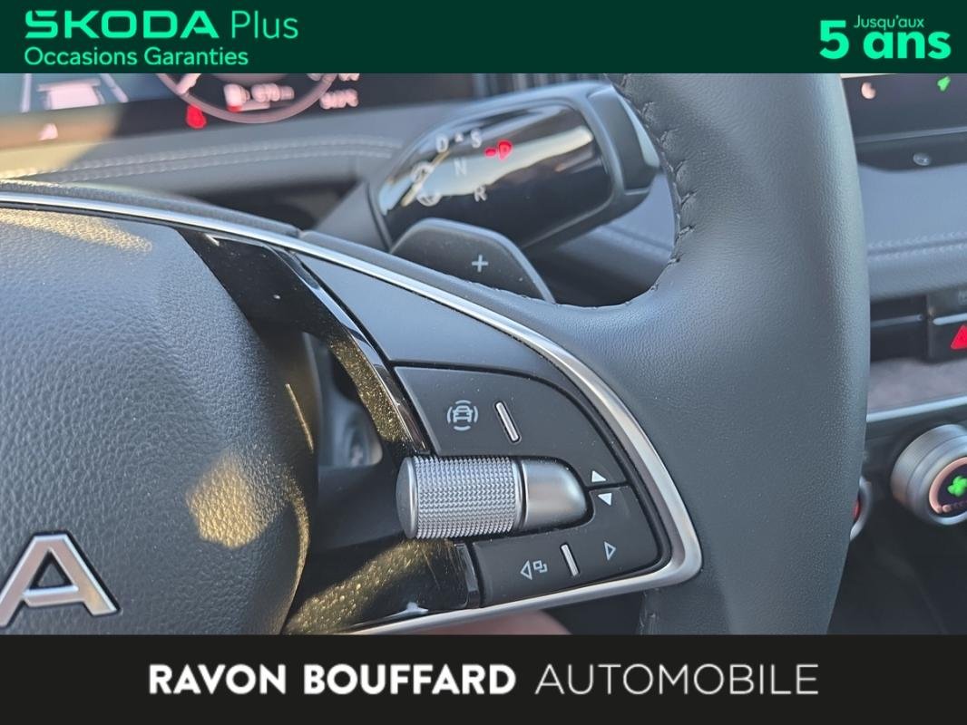 Skoda Superb Combi - Photo 24