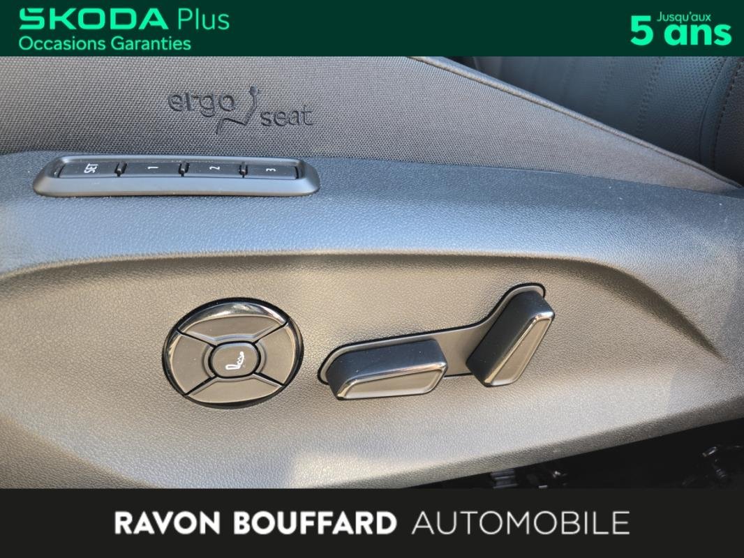 Skoda Superb Combi - Photo 26
