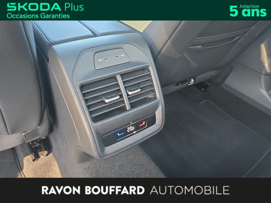 Skoda Superb Combi - Photo 28