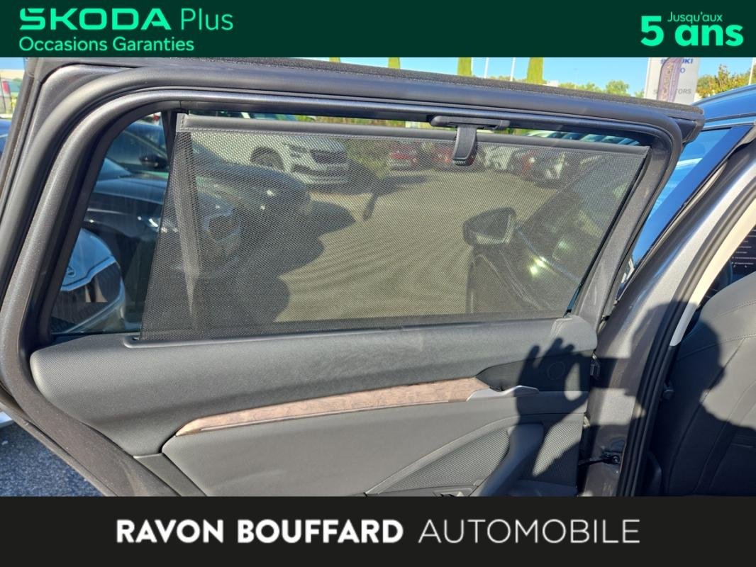 Skoda Superb Combi - Photo 29