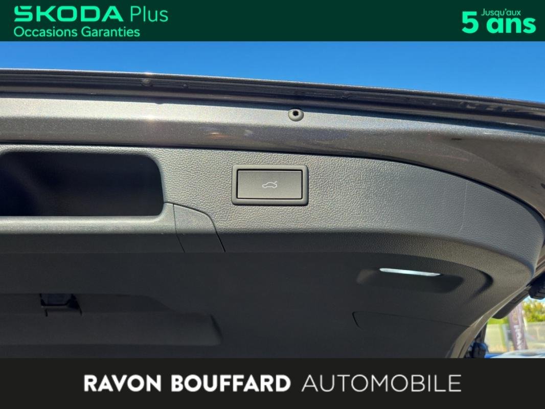 Skoda Superb Combi - Photo 31