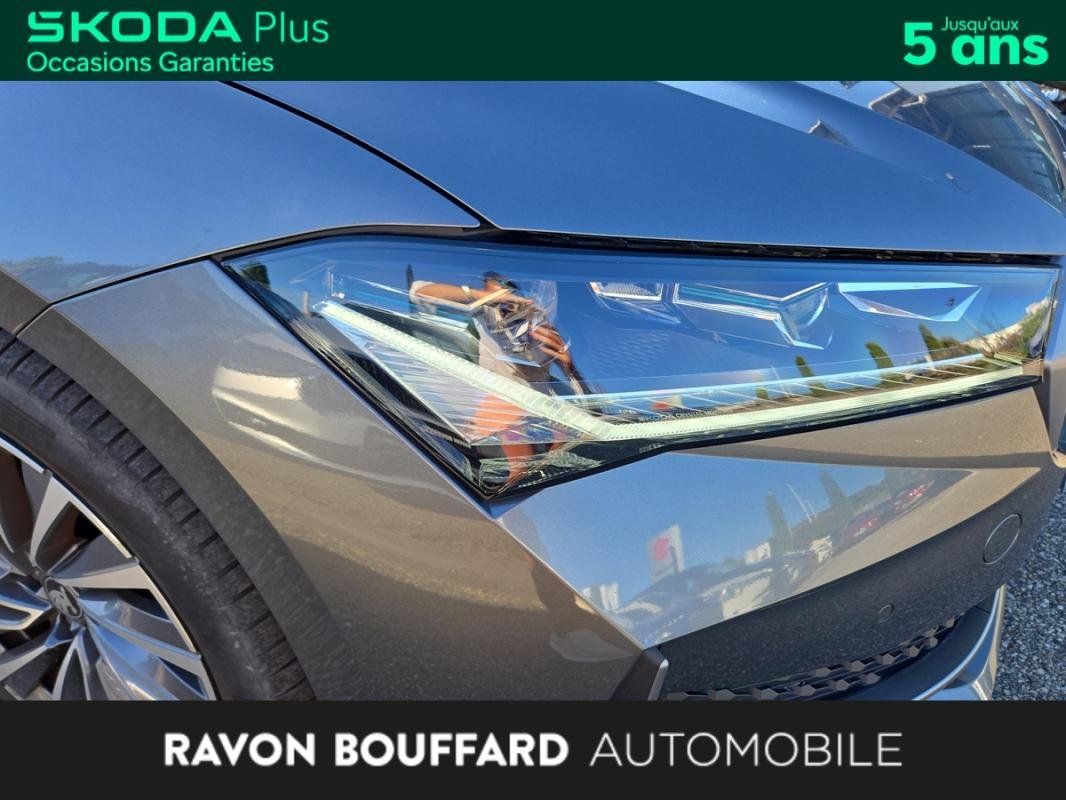 Skoda Superb Combi - Photo 33