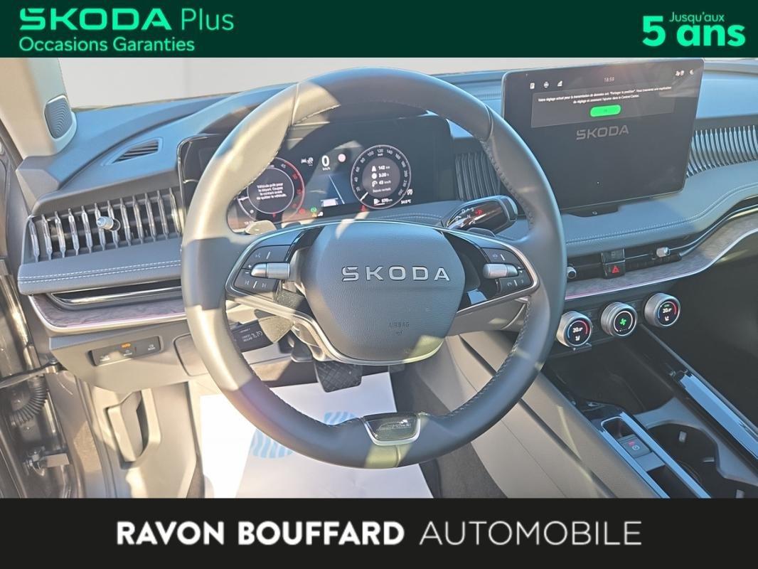 Skoda Superb Combi - Photo 10