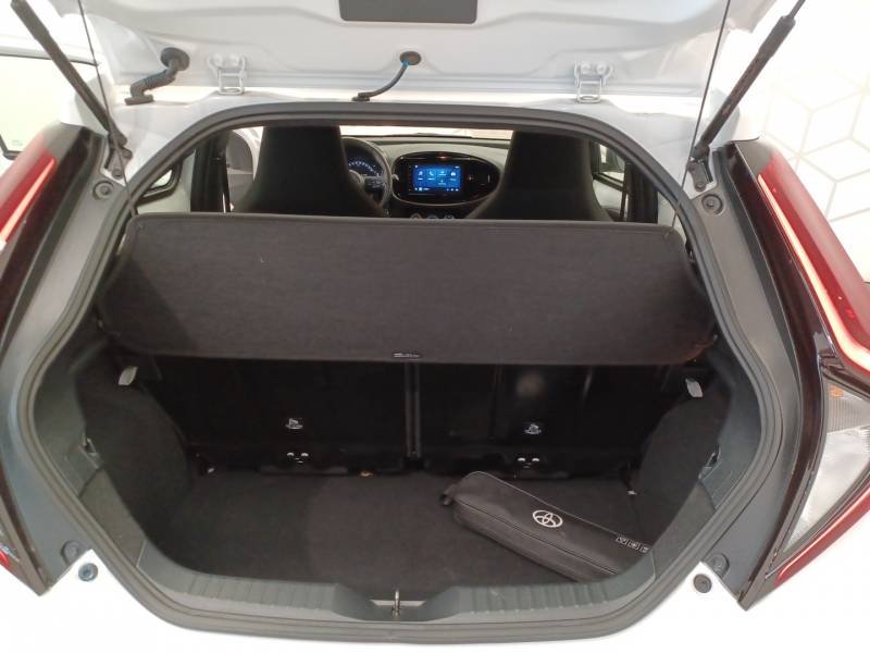 Toyota aygo x - Photo 13