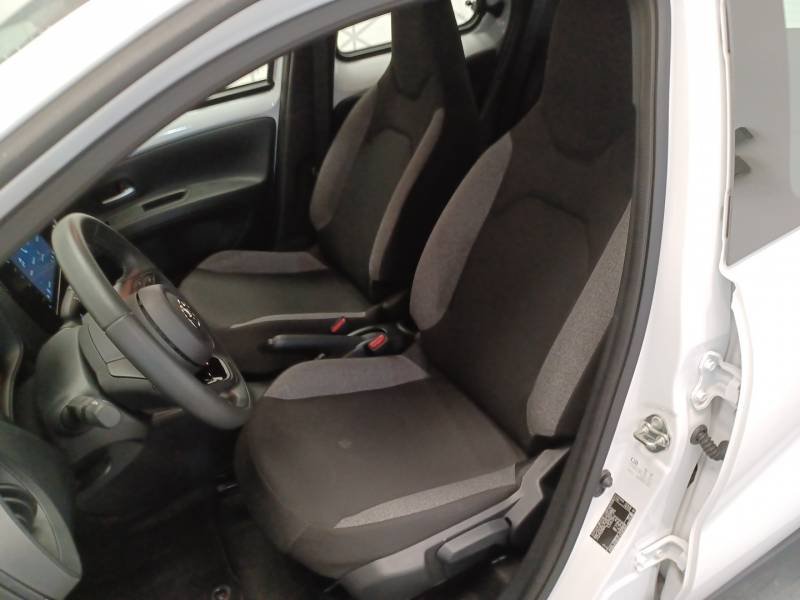 Toyota aygo x - Photo 10
