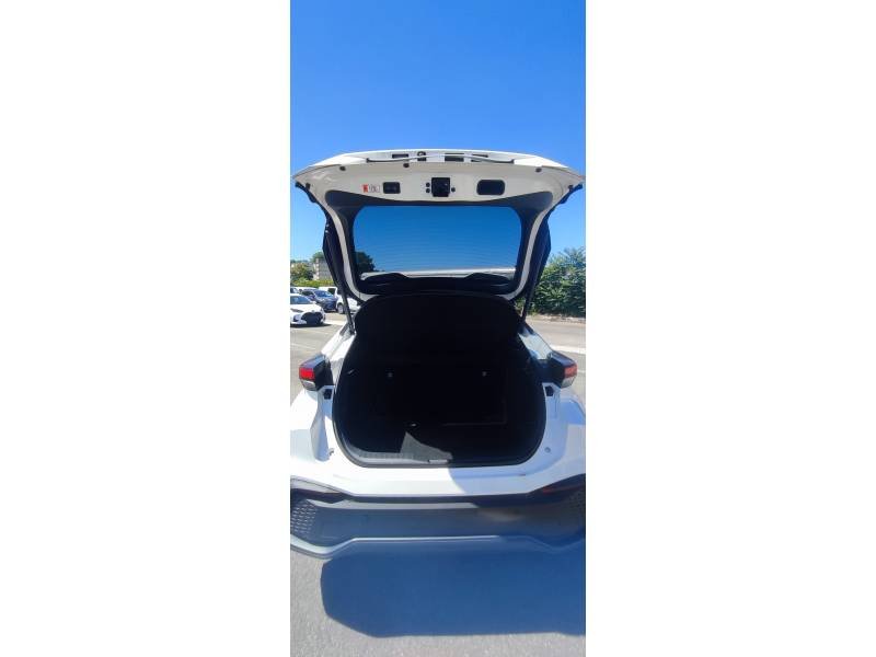 Toyota C-HR - Photo 23