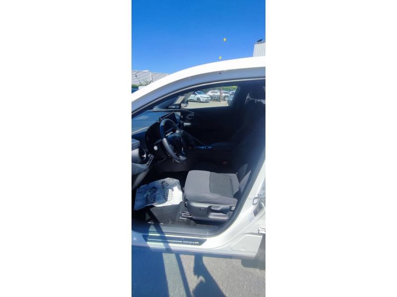 Toyota C-HR - Photo 10