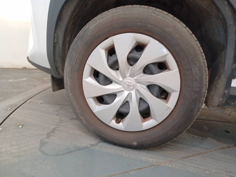 Toyota Yaris - Photo 9