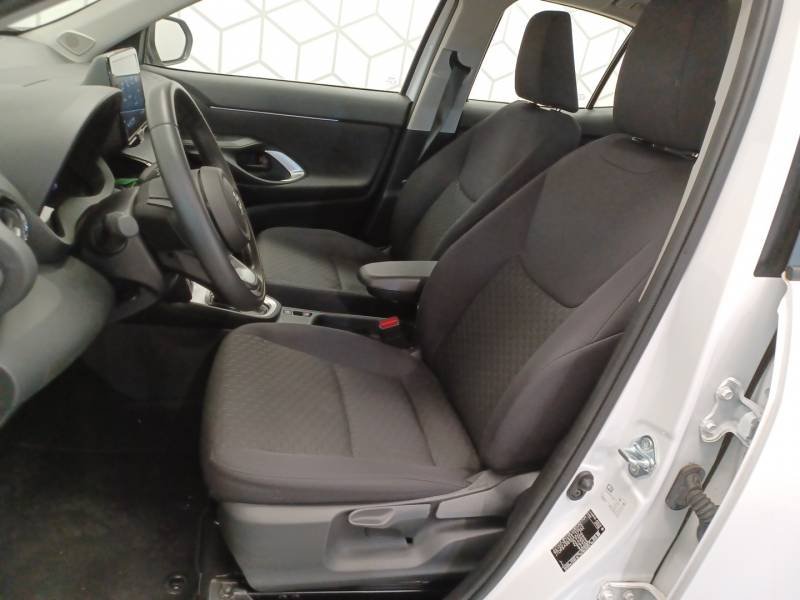 Toyota Yaris - Photo 10