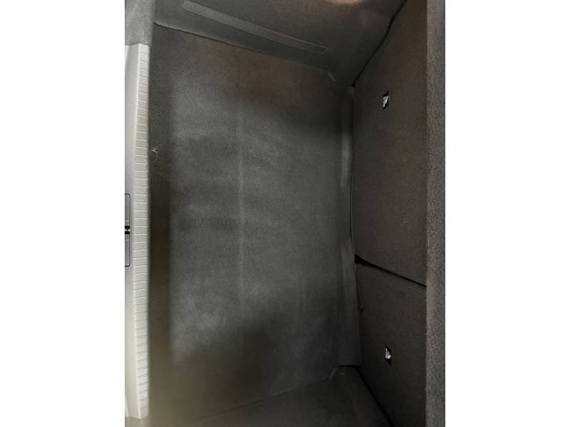 Peugeot 208 - Photo 17