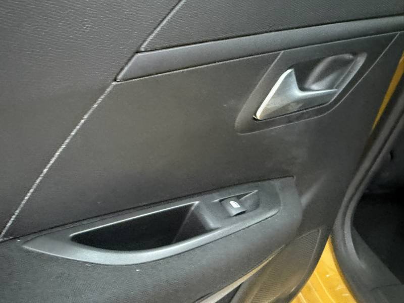 Peugeot 208 - Photo 20