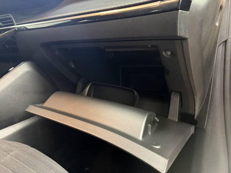 Peugeot 208 - Photo 35