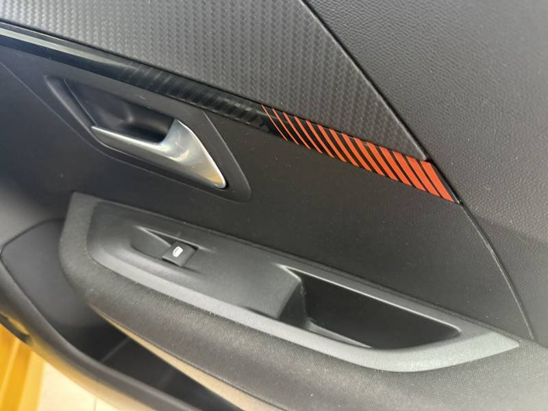 Peugeot 208 - Photo 36