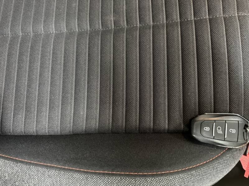 Peugeot 208 - Photo 40