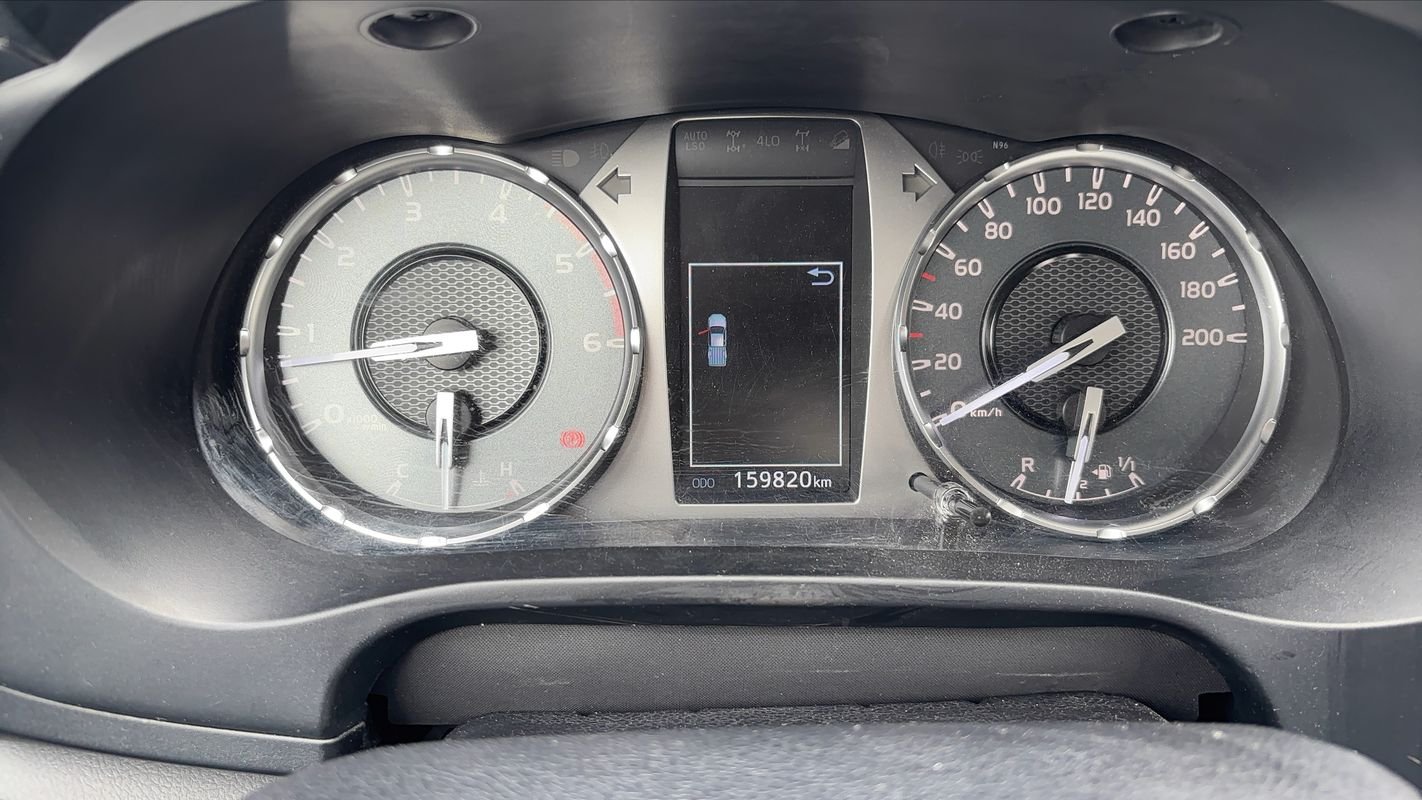 Toyota Hilux - Photo 12