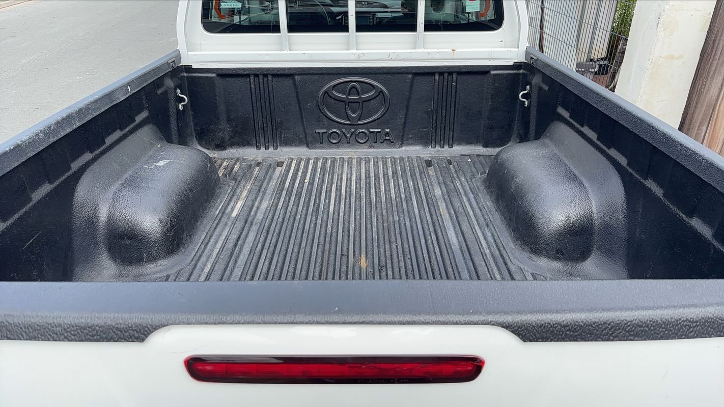 Toyota Hilux - Photo 14