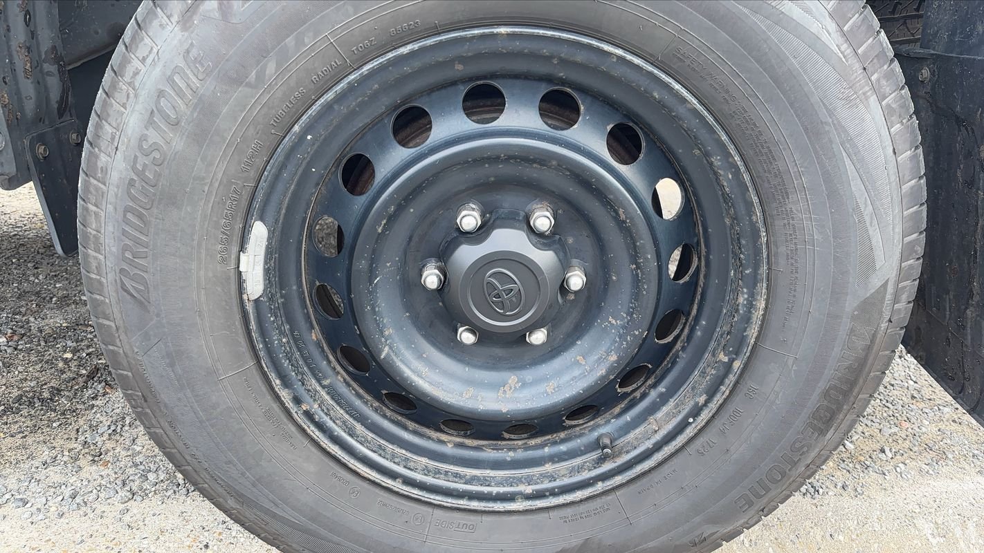 Toyota Hilux - Photo 19