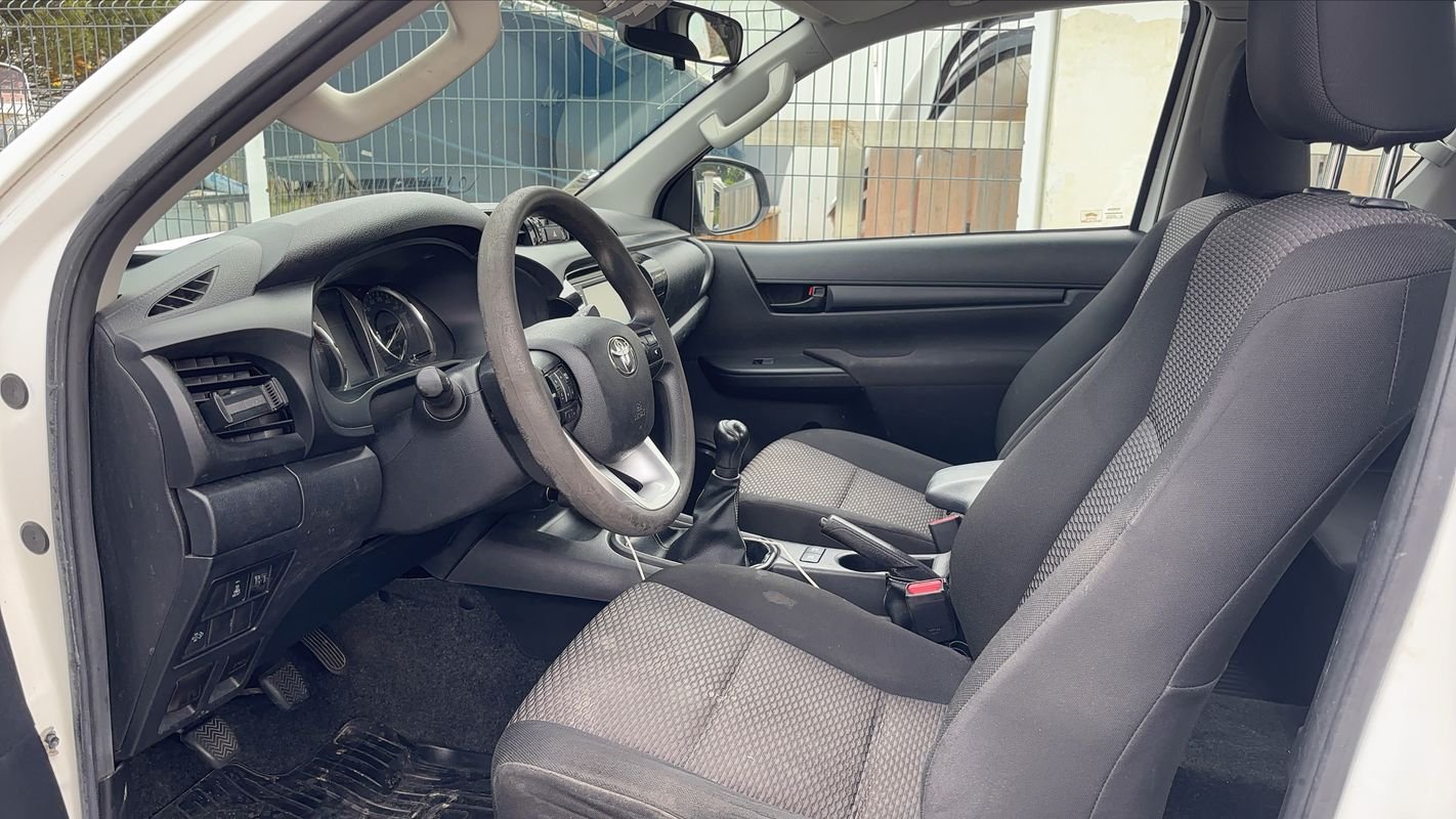 Toyota Hilux - Photo 8