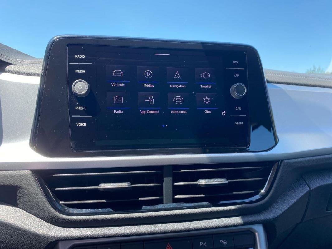 Volkswagen T-Roc - Photo 15